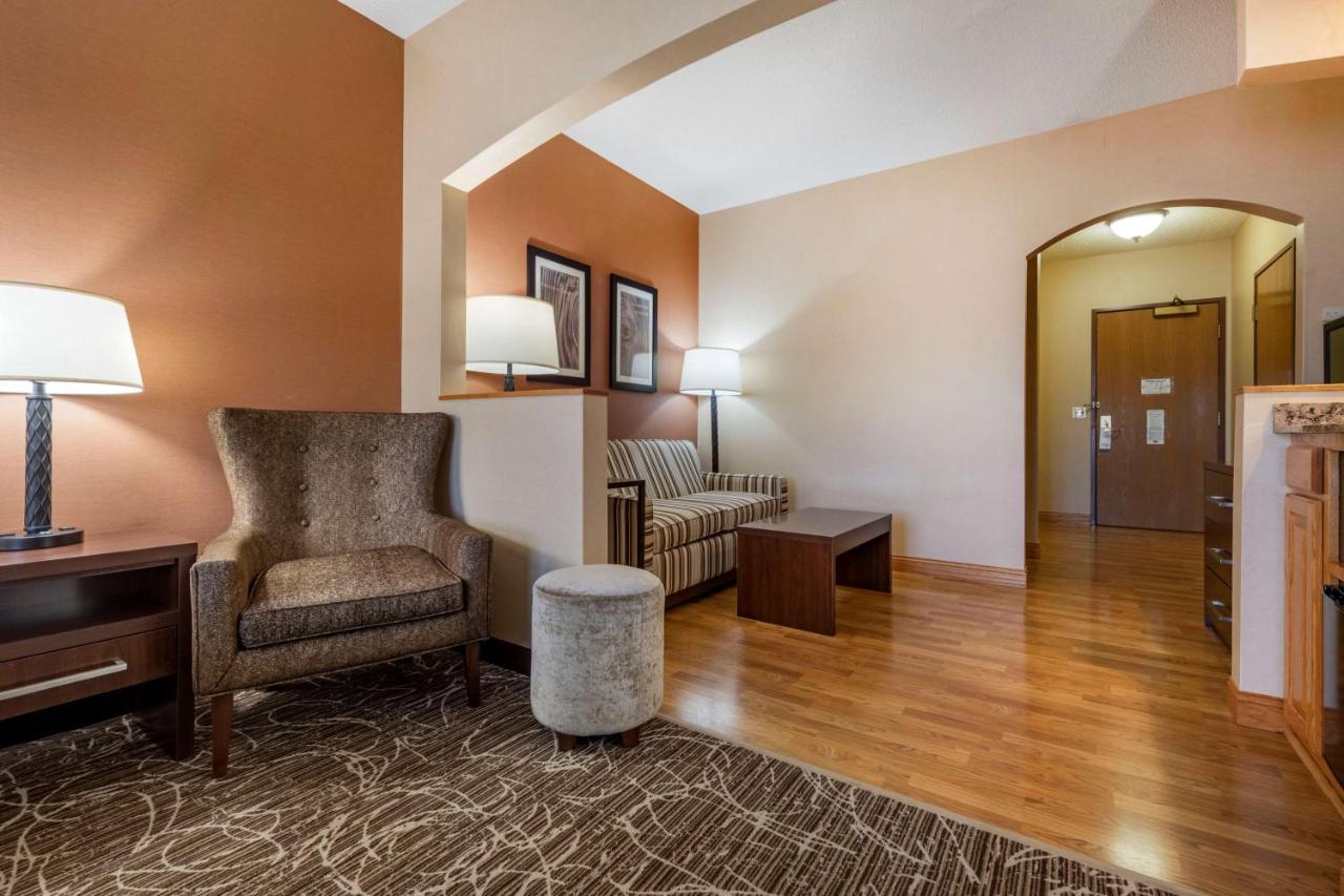 Best Western Plus Chelsea Hotel Monticello Exterior foto